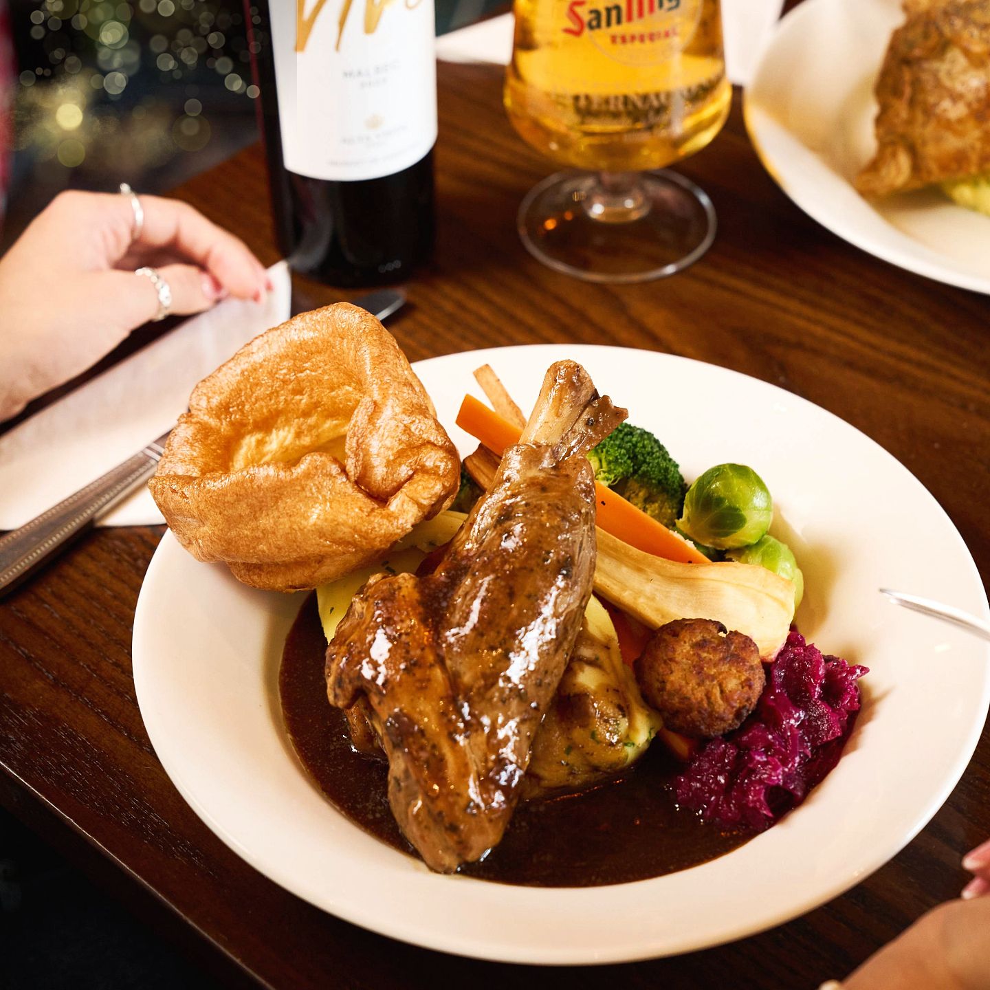 Christmas Day 2025 Lunch, Dinner & Dining at The Three Crowns in Hull